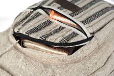     CREAM STRIPS   10610